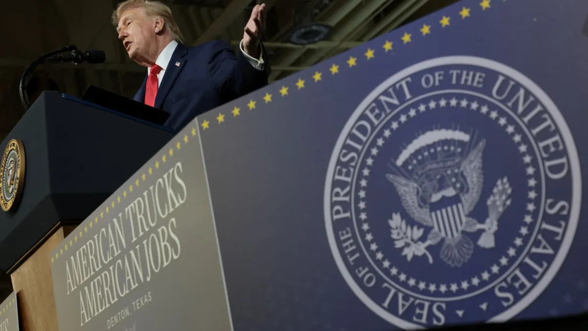 As Trump tries to sell his economy, Americans' view of it hits a new low