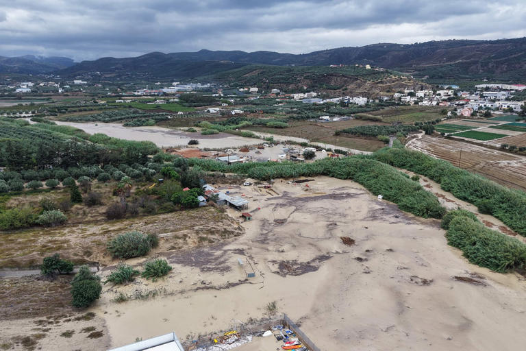 Crete: One dead and multiple people injured after flash floods