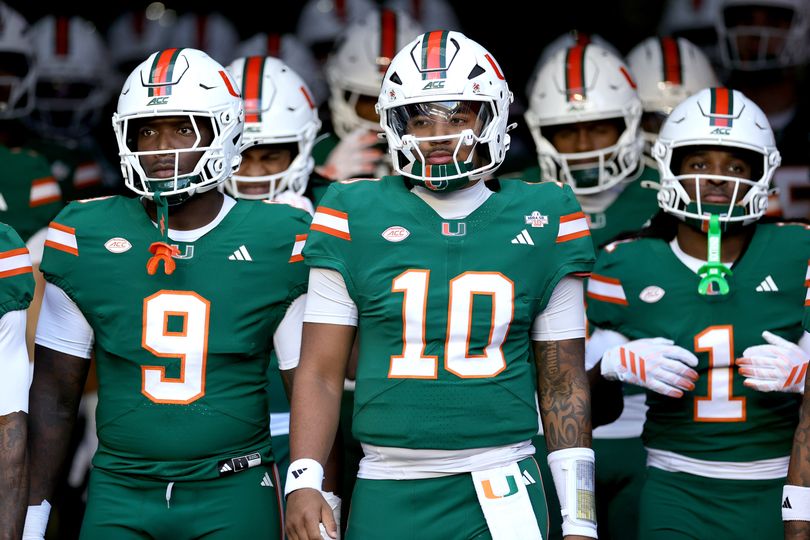 College football Week 5 games predicted by AI with 6 teams remaining ...