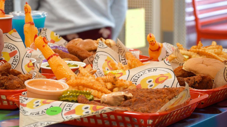 Dave’s Hot Chicken celebrates grand opening on Friday