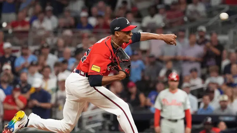 Who is Ray Kerr? Meet 7-Eleven employee turned Braves pitcher who ...