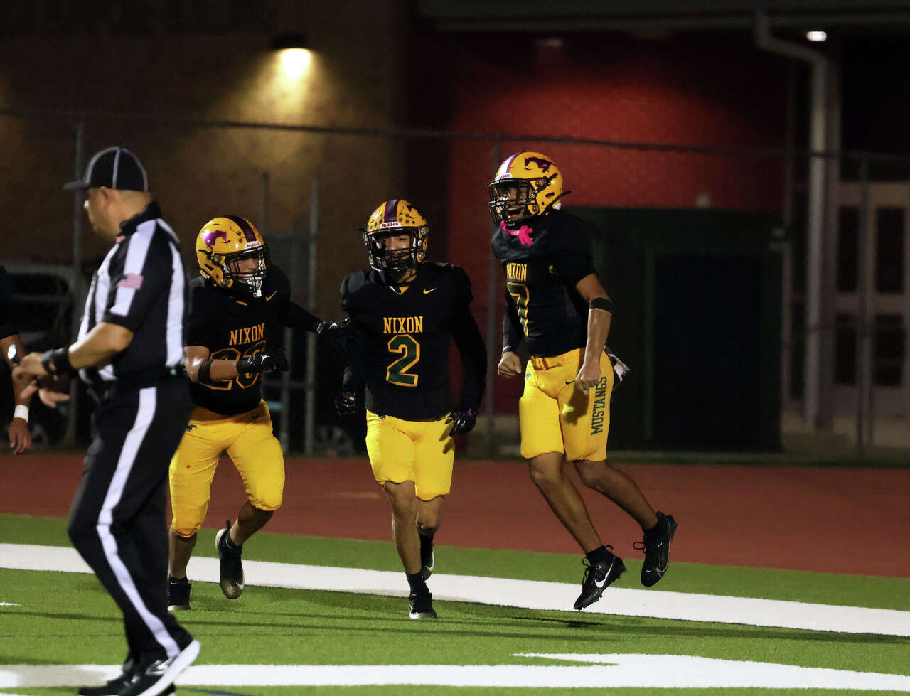 Soliz’s fourth-down stop seals Nixon’s 'program-changing' win over Jay