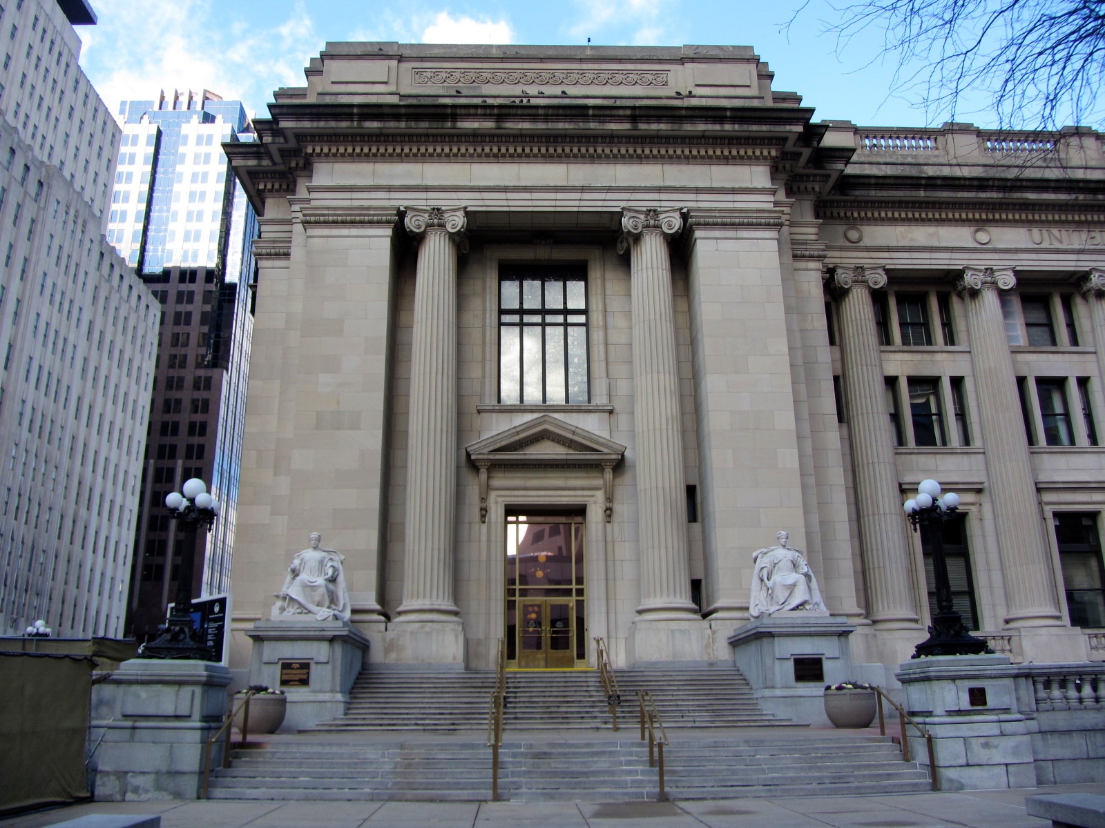 Justice Department seeks recusal of nearly all Minnesota federal judges