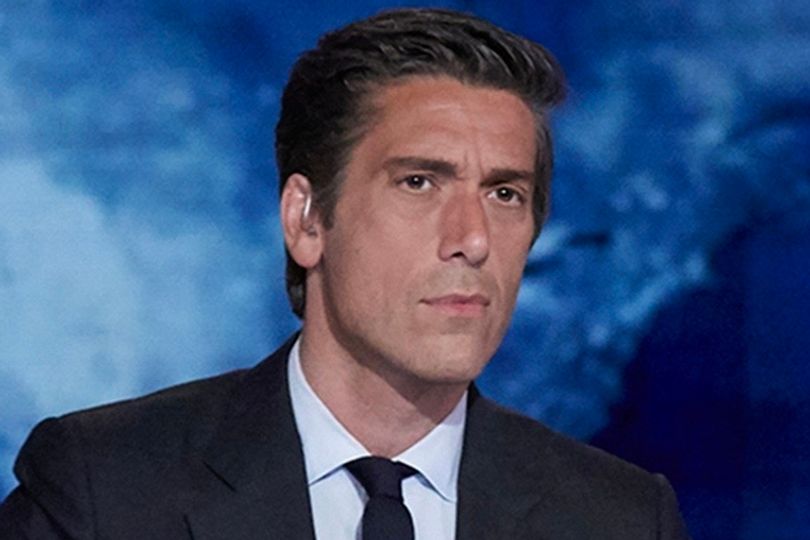 David Muir applauded for remaining calm as ABC World News Tonight ...