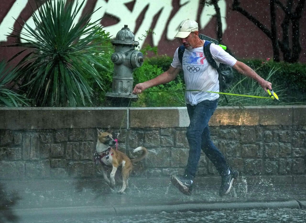 Cancelations at Austin schools, plus more ABIA flight delays amid heavy ...
