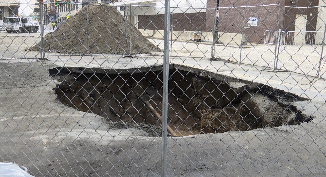 Springfield officials give an update to State Street water main break