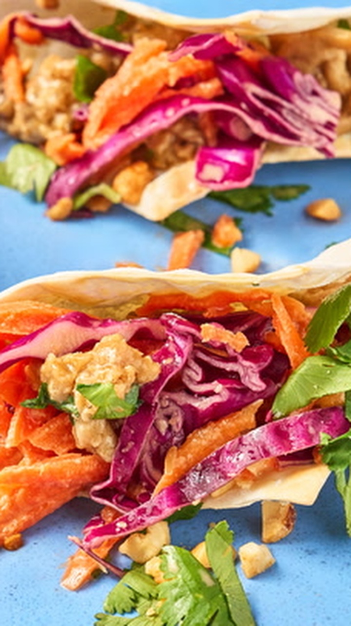 How to make chicken wonton tacos