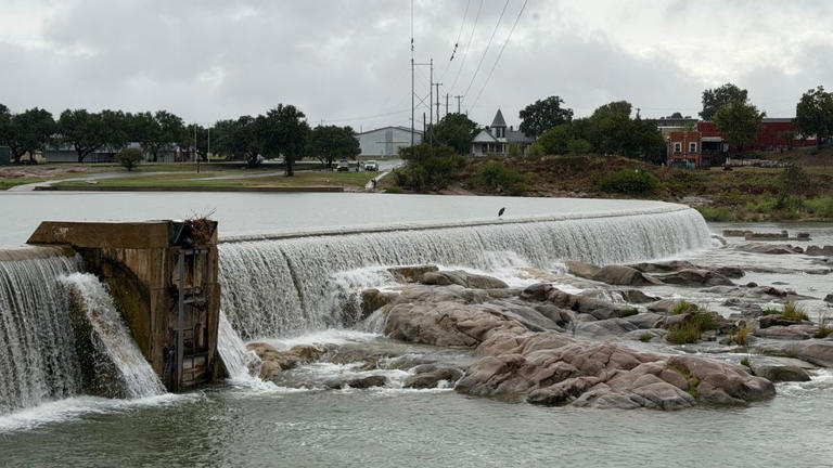 Officials watching Llano River for potential flooding overnight