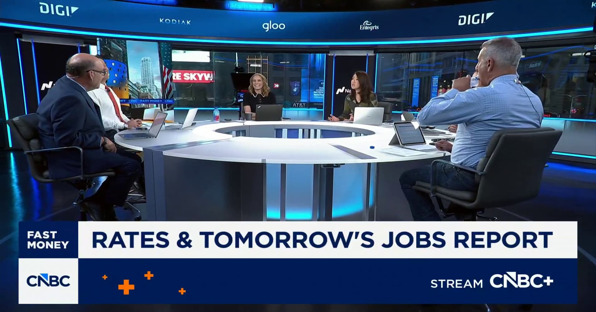 'Fast Money' traders talk state of US economy ahead of Friday's jobs report