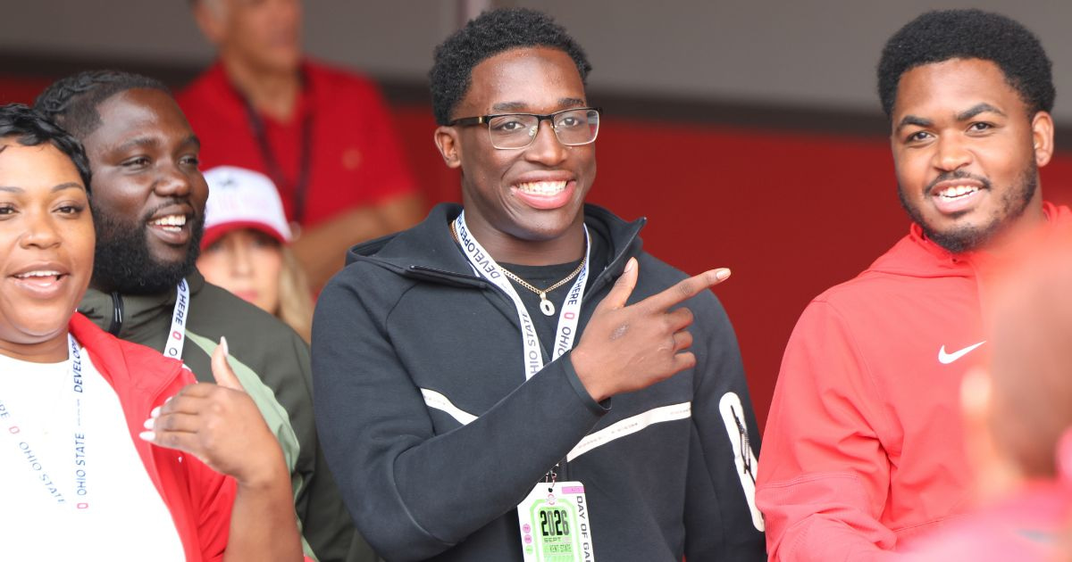 Rising RB Jordan Hall to choose between three schools later this month