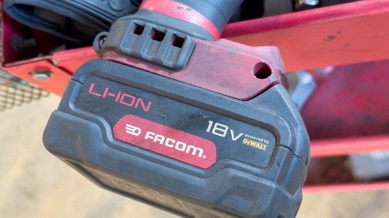 Do power tool batteries go bad if they're left unused?