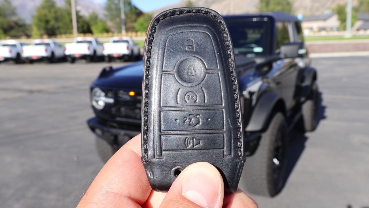 Two door raptor! Ford Bronco Wildtrak build
