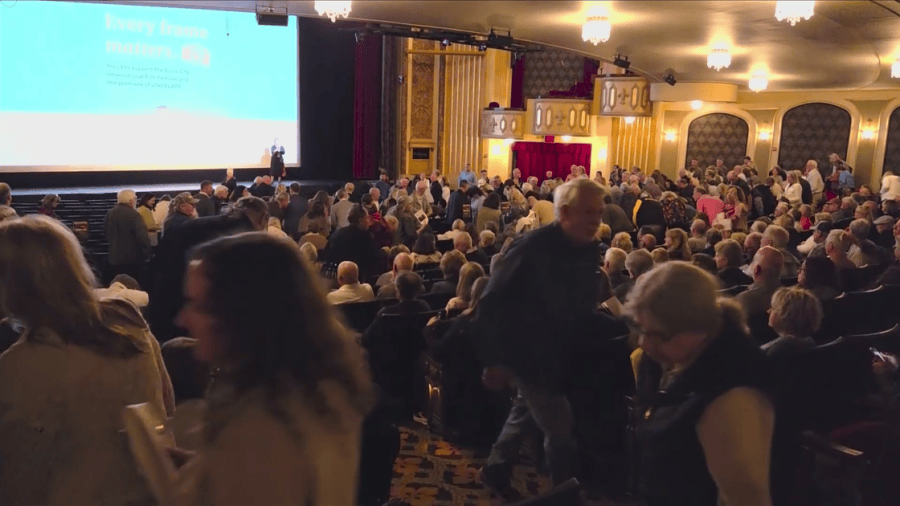 'Lindblade: Cutting Edge' premieres in Sioux City