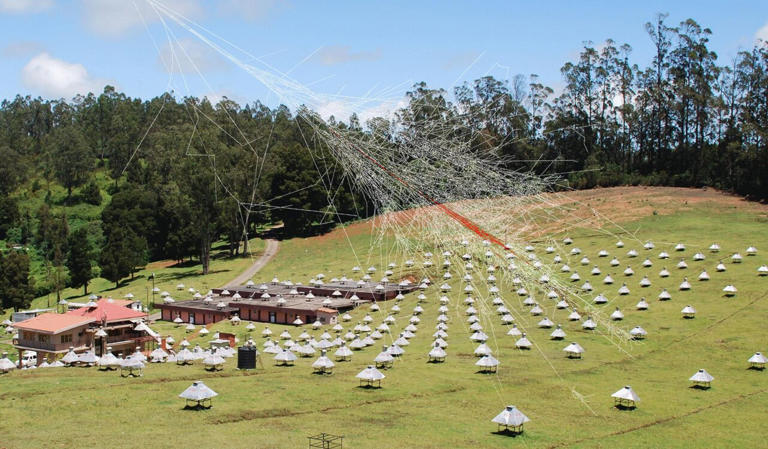 Cosmic-ray particles help probe powerful electric fields inside ...