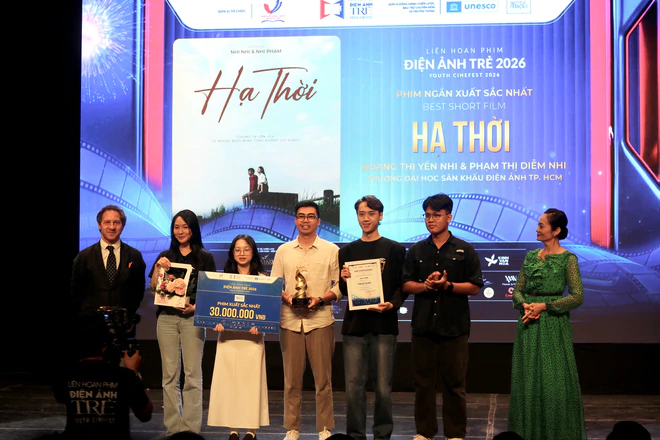 Phim ngắn 'Hạ thời' thắng lớn tại Liên hoan phim Điện ảnh Trẻ 2026