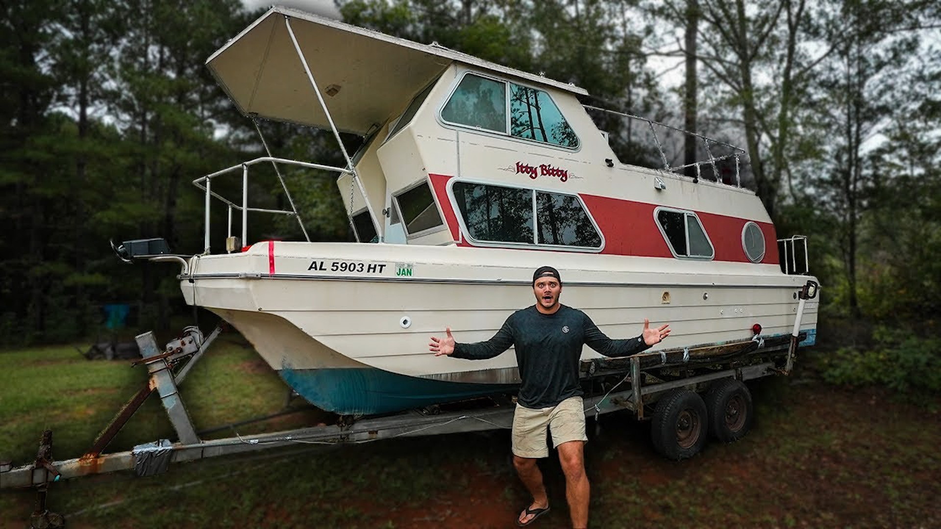 Interior of the $3,000 houseboat