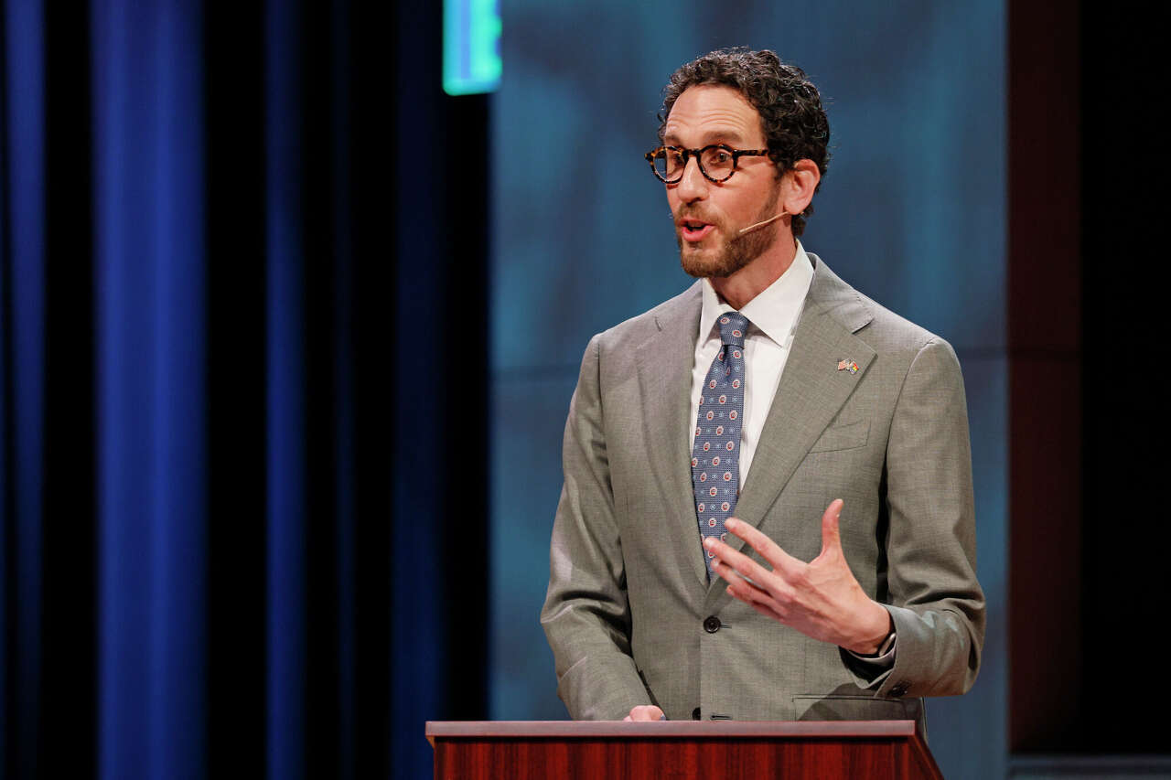 SF House candidates spar over their housing records, AI regulation in ...