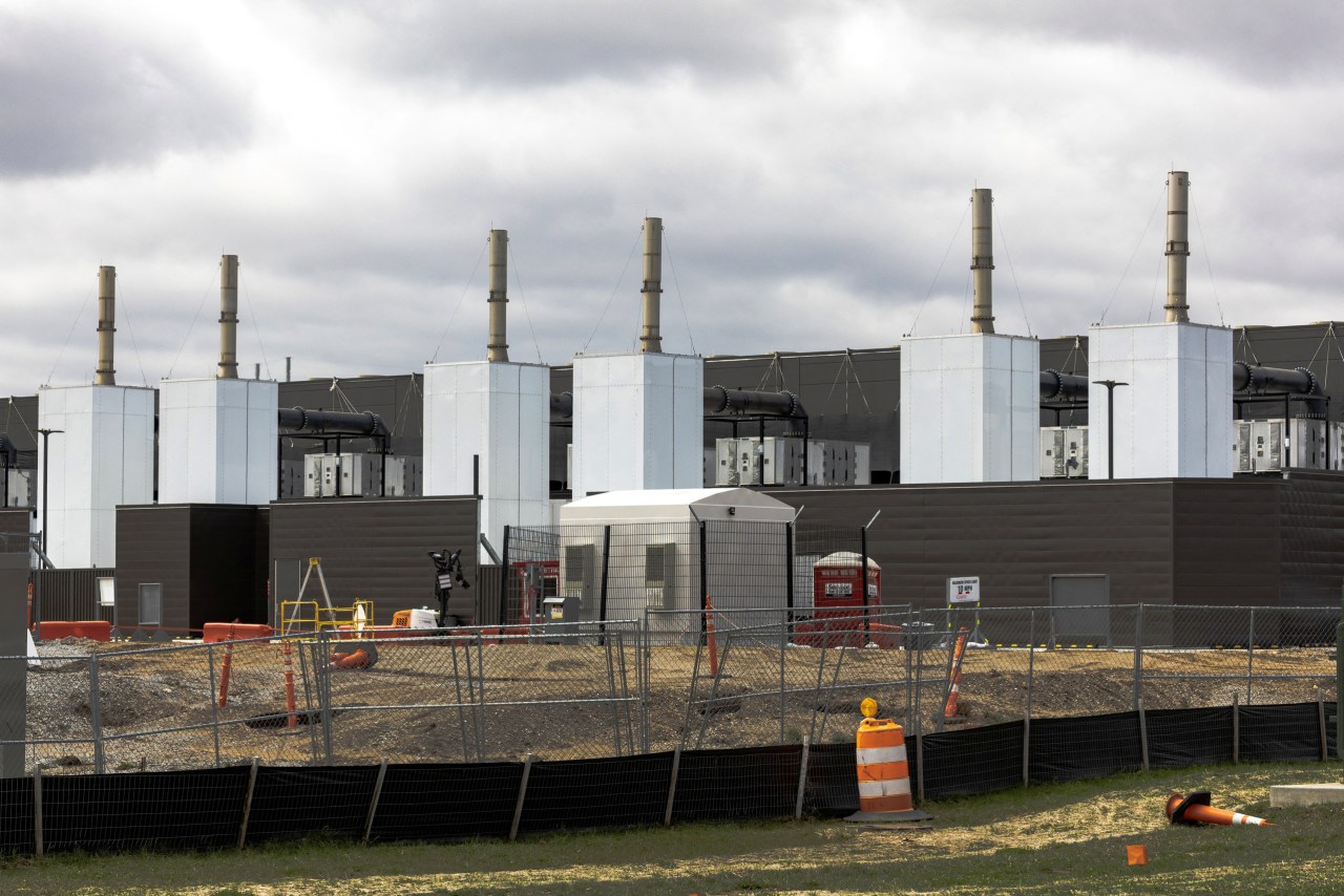 Amazon's new push to get buy-in for data center build-out