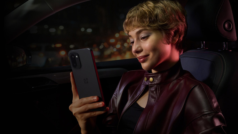 Your OnePlus phone can become a walkie-talkie with this cool feature