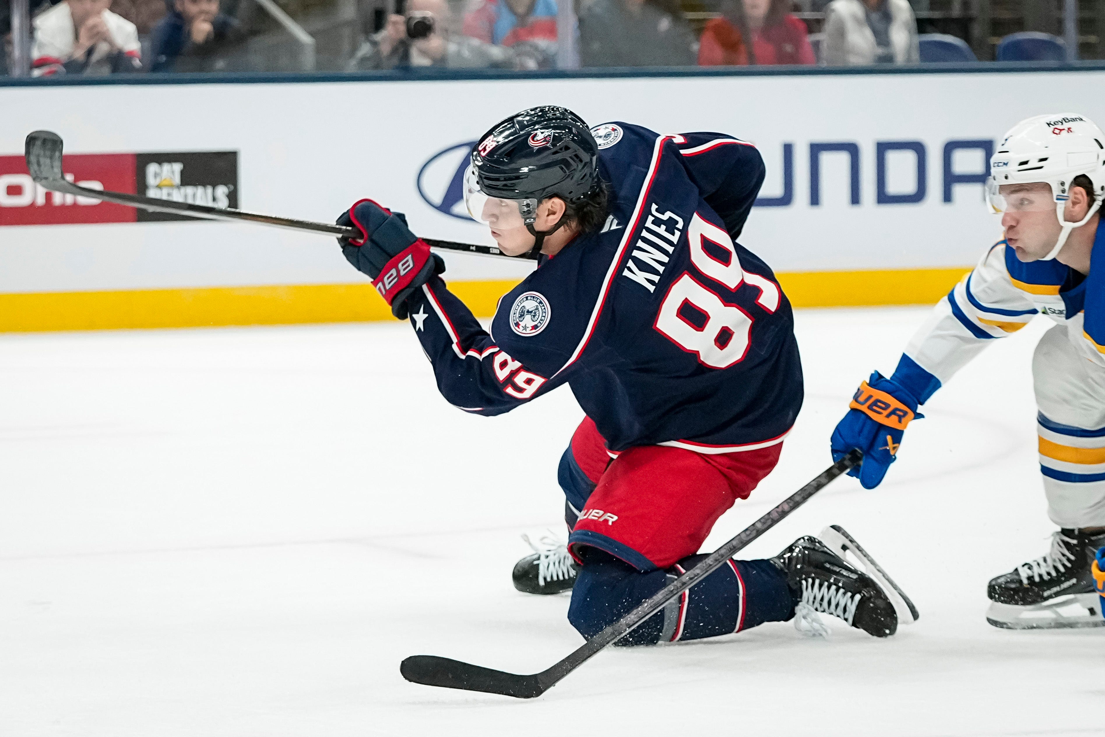 Matthew Knies makes the cannon fire twice in debut, Blue Jackets' win