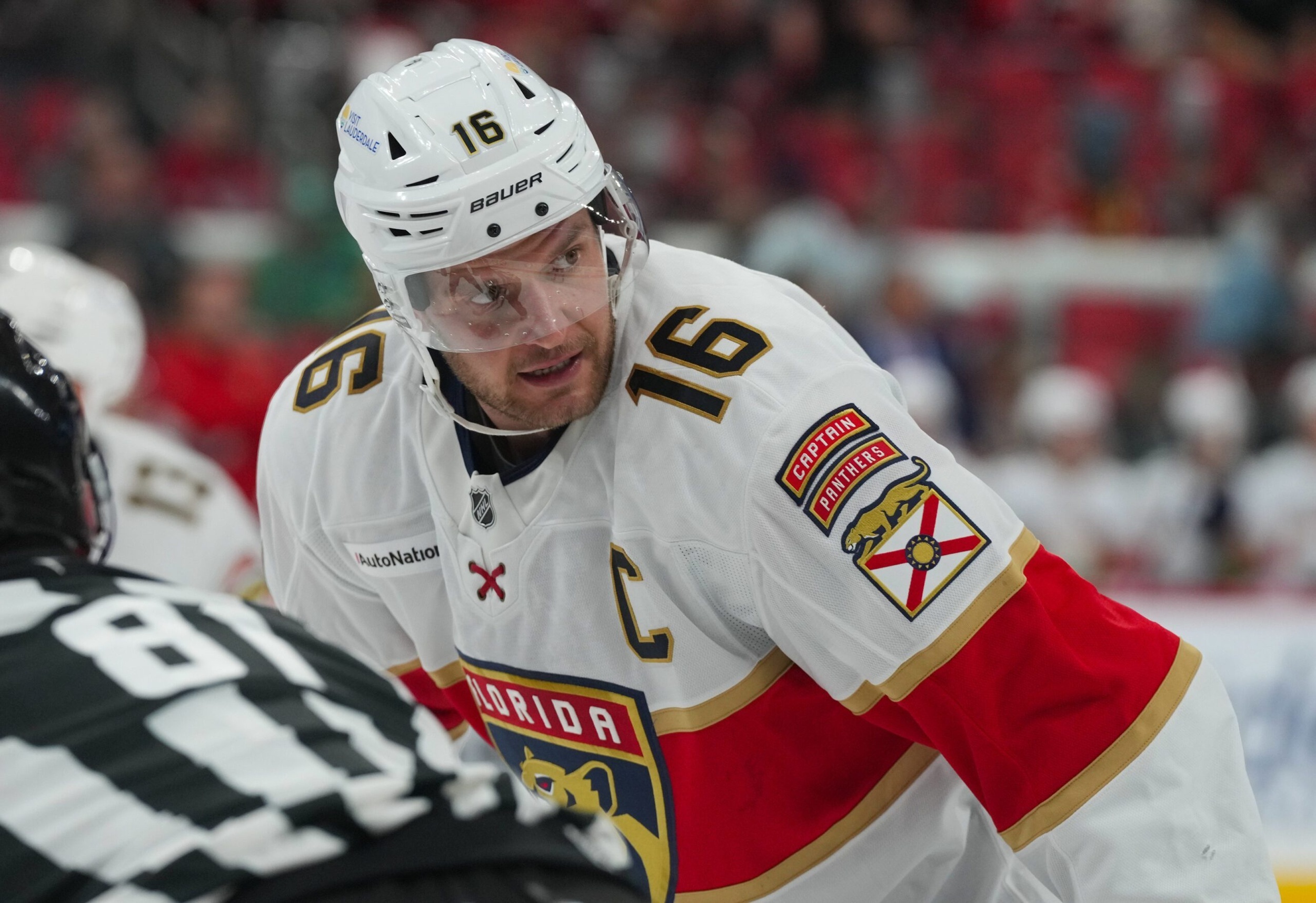 Panthers’ Barkov leaves game against Sharks with apparent leg injury