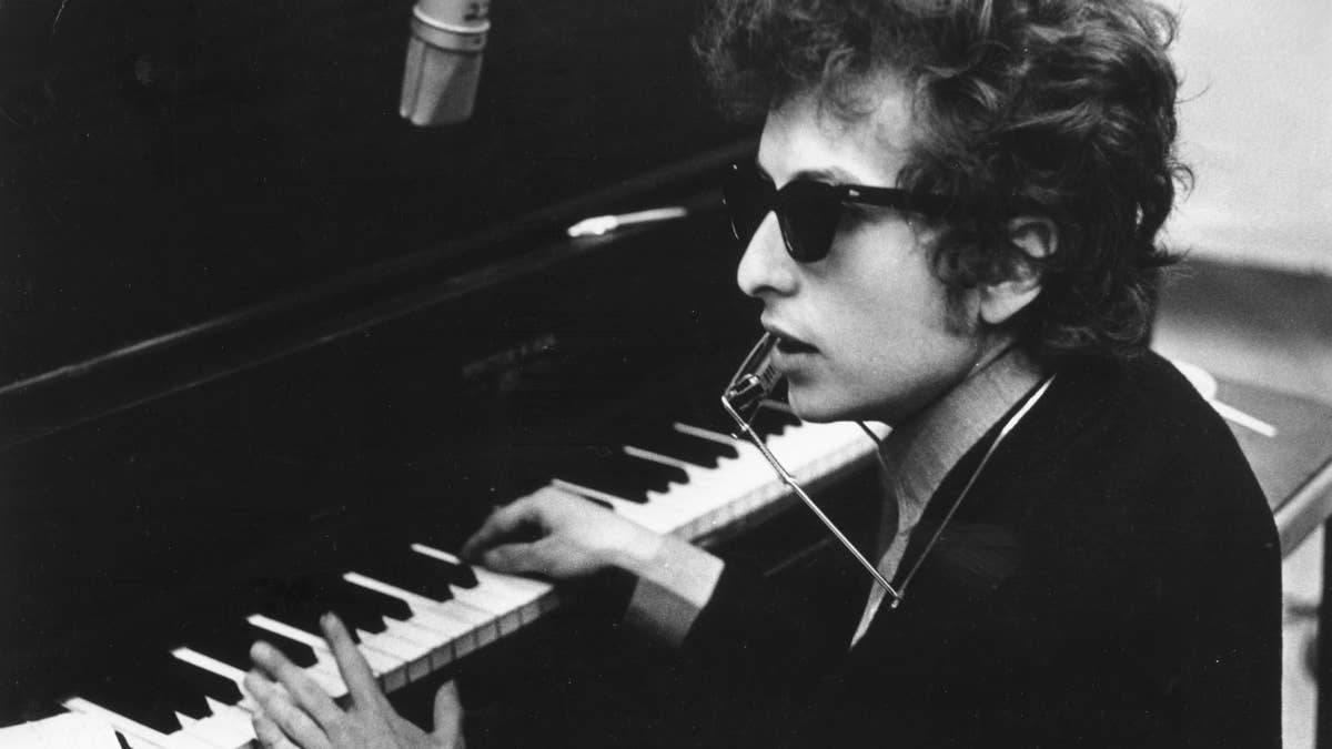 Bob Dylan's 'Kansas City' returns to charts after Ted Lasso season 4 ...