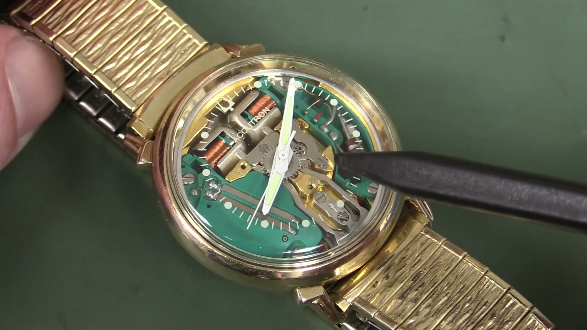 EEVblog #920 - World's first transistor watch - Bulova Accutron Spaceview