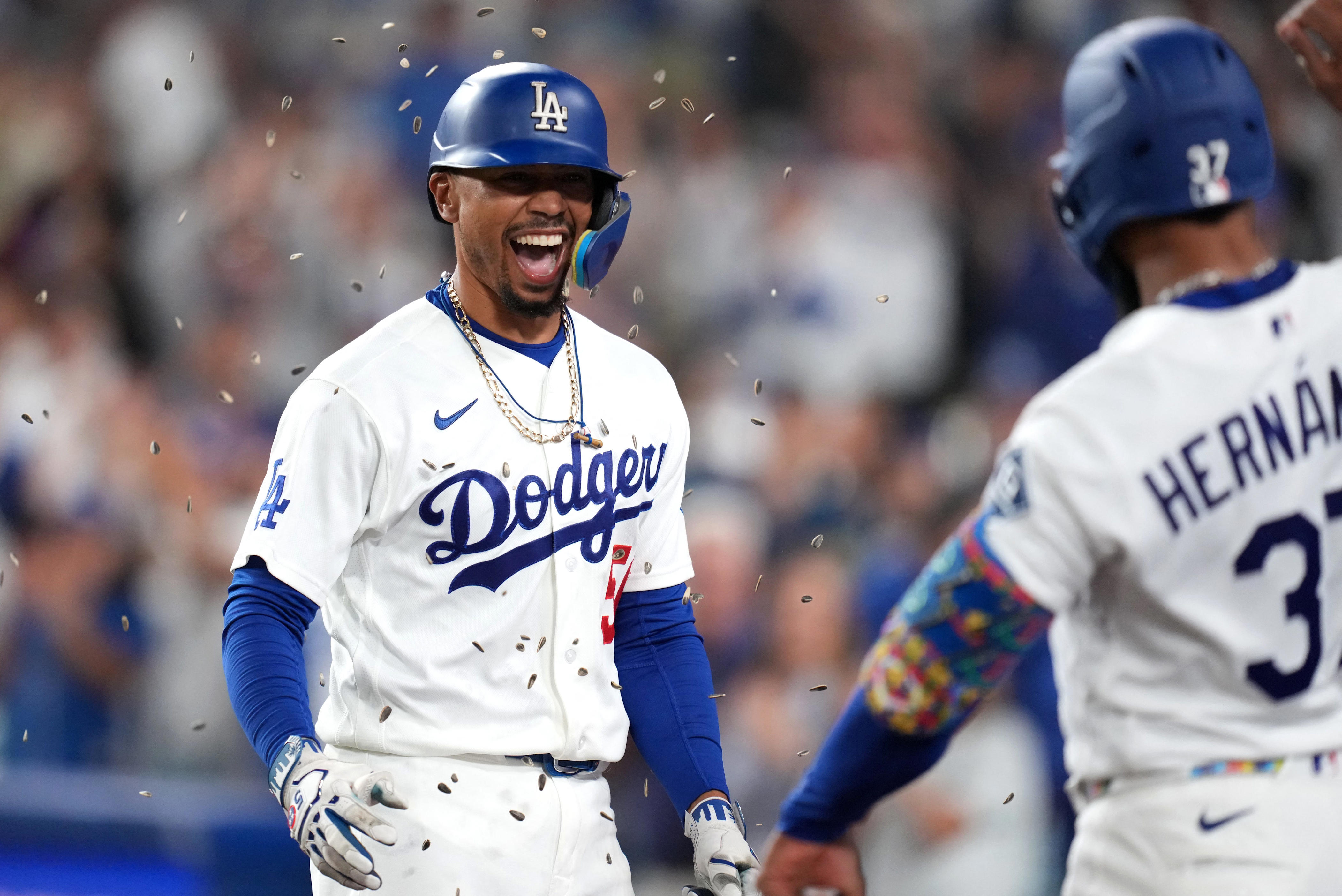 MLB wild card winners and losers star do-nothing Dodgers, flailing Phillies