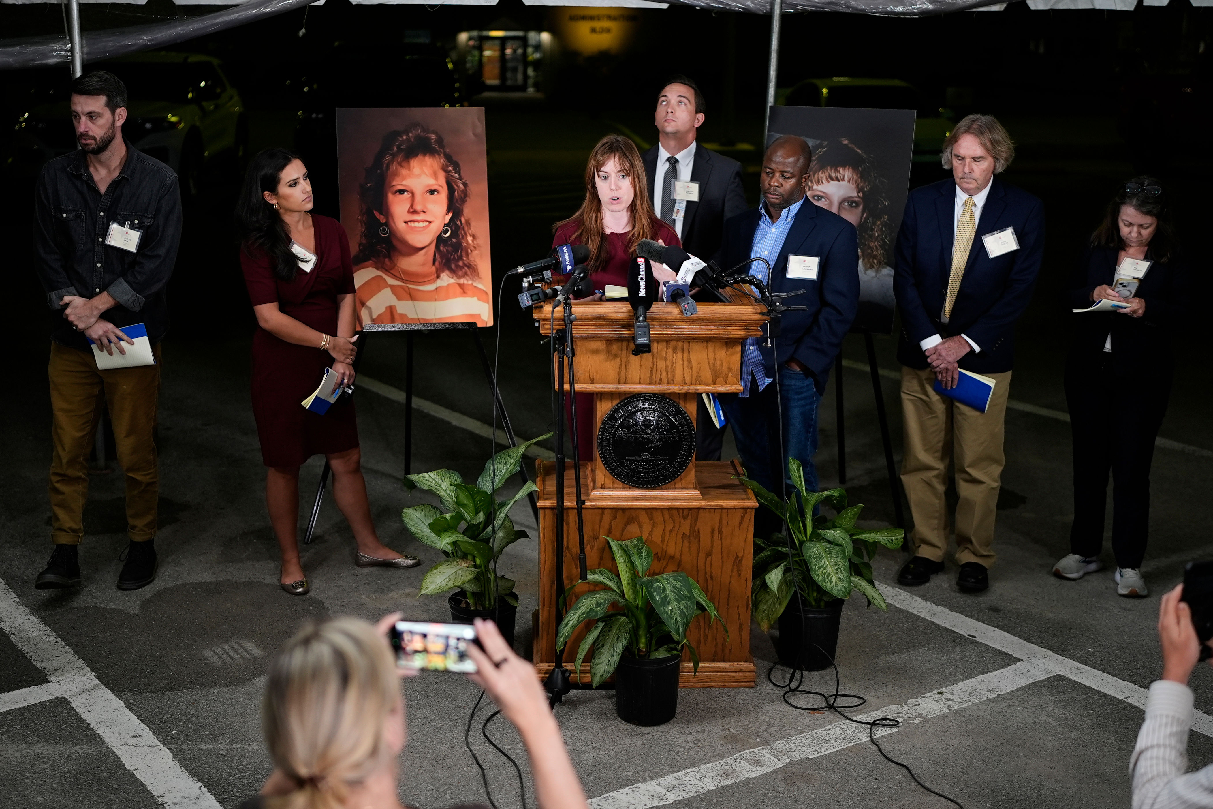 Tennessee reviews lethal injection process after botched execution
