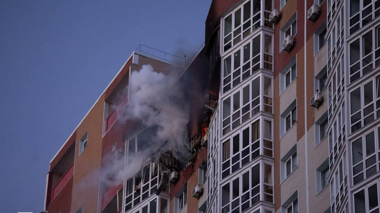 One killed and two injured in Russian strike on Kyiv's Darnytskyi ...