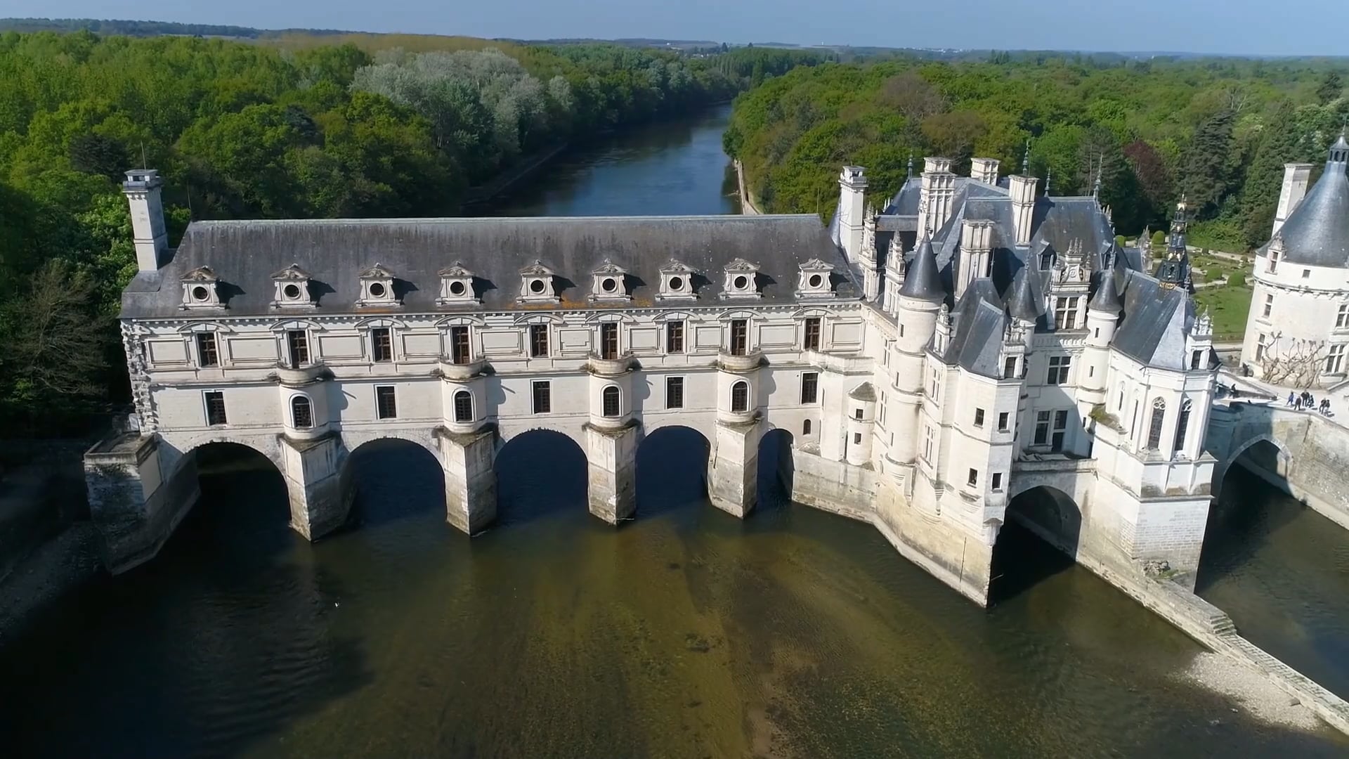 Stunning drone tour of Château de Chenonceau, France’s Renaissance ...