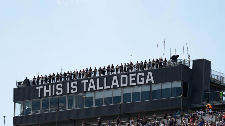 NASCAR announces rule changes for Talladega chase race