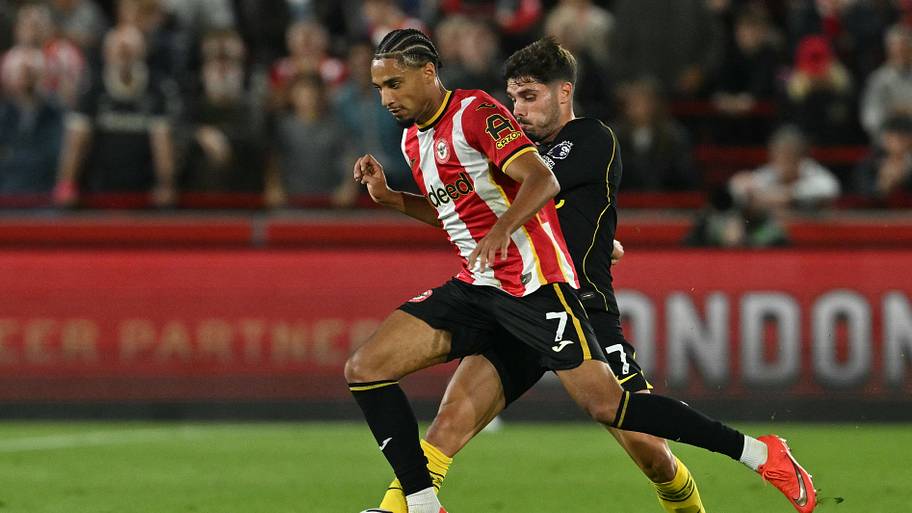 Arsenal should hijack Liverpool and Man Utd move for electric Premier ...