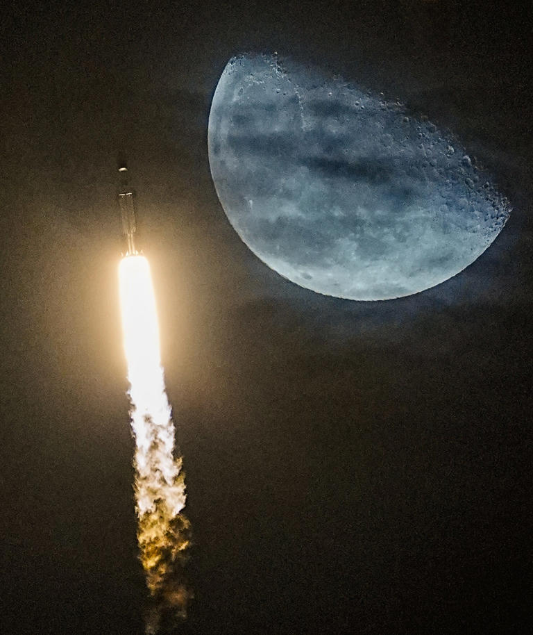 Recap: SpaceX launches Falcon Heavy from NASA's Kennedy Space Center