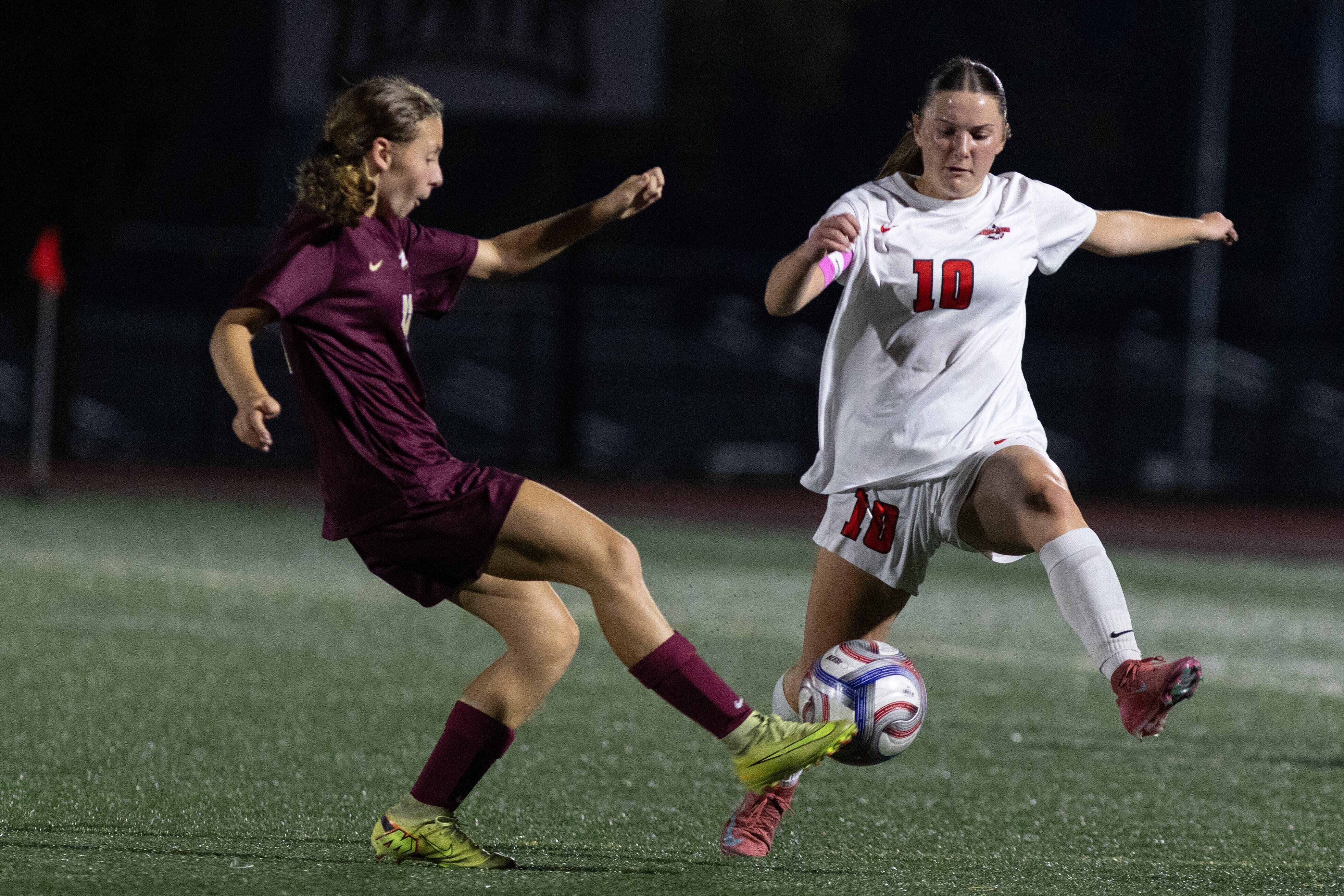 Parkland girls soccer’s passionate halftime speech resonates in victory ...