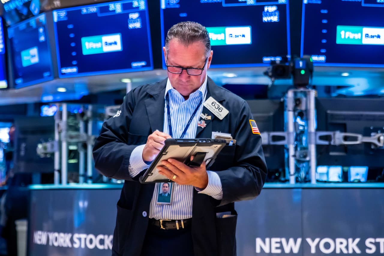 Caterpillar, Intel, TSMC, Micron, SpaceX, HPE, and more stocks that ...