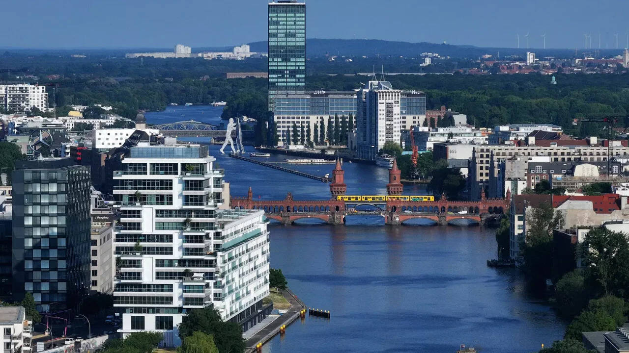 Property boom squeezes culture: Rising values push out Berlin’s DIY ...