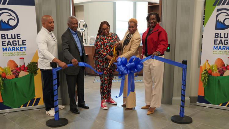 Drake State opens new food pantry for students