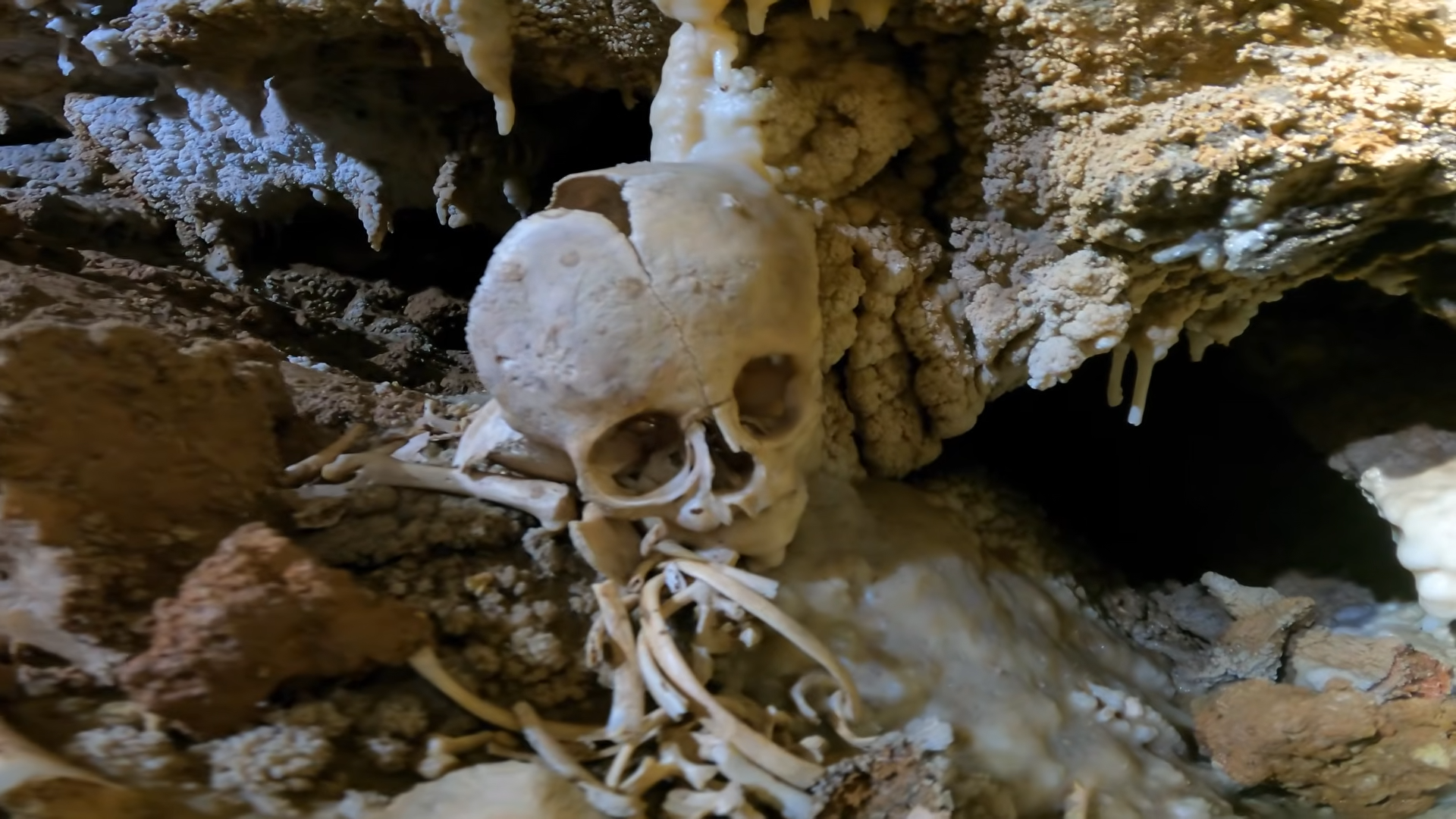 They descended 300 feet into a Mayan cave - then found a human skull ...