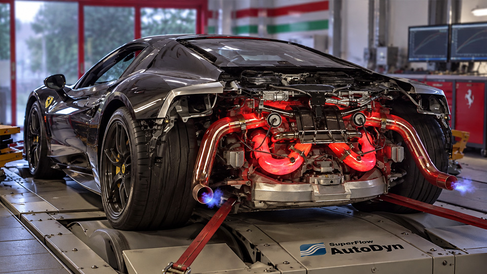 This Audi R8 gets so hot its exhaust glows red