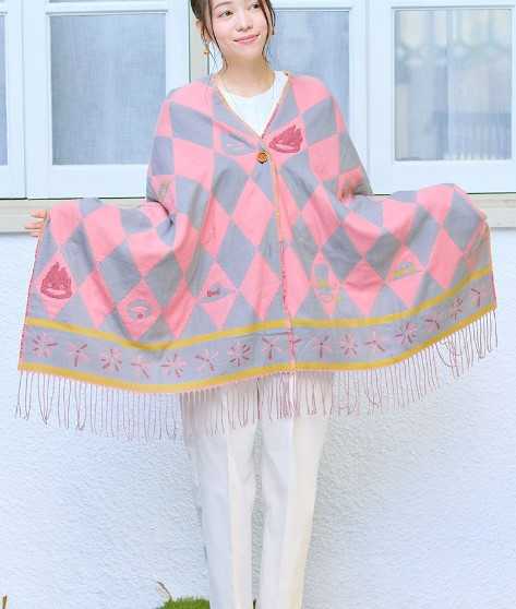 1 year after selling out, Studio Ghibli's Howl's Moving Castle shawl ...