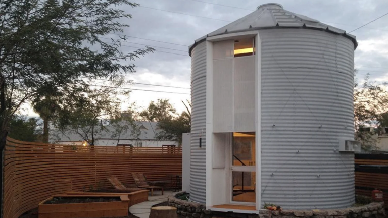 Grain silo becomes micro-home: architect crafts 340 sq ft retreat ...