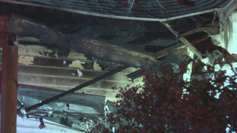 1 dead, firefighter hospitalized after house fire in Rochester