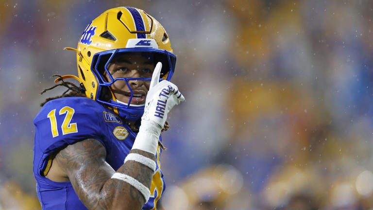Pitt puts perfect start on line at Virginia Tech