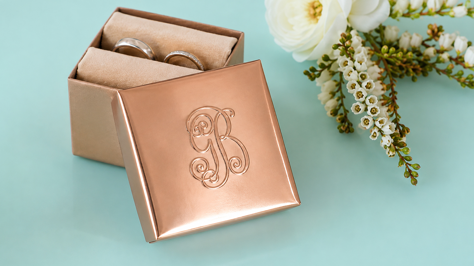 Make your own monogrammed copper ring box with this easy DIY