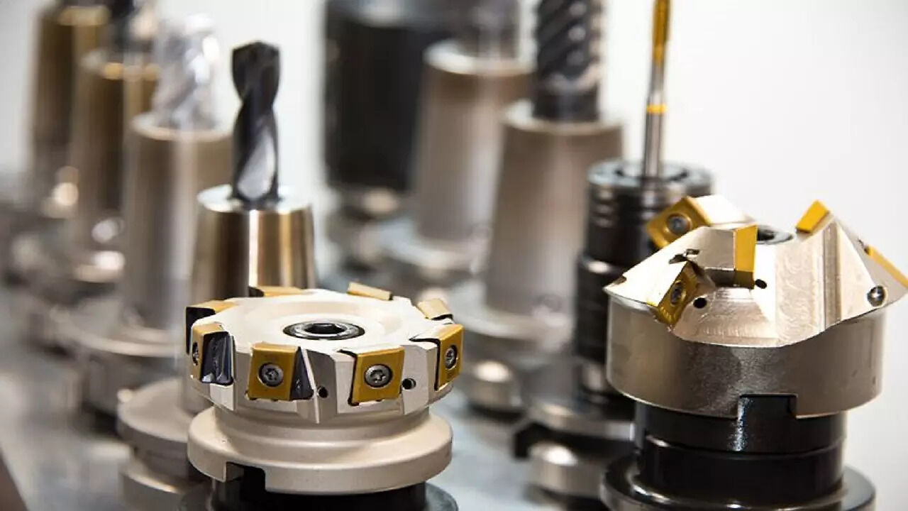 Factory investment falls 8% in FY25 despite record hiring