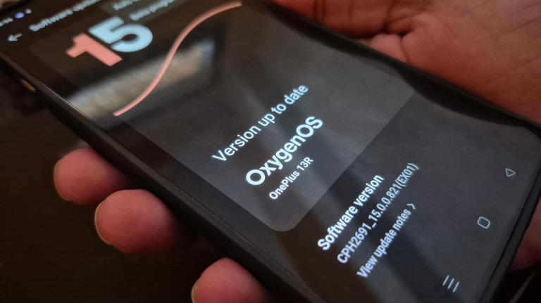 Your OnePlus phone can become a walkie-talkie with this cool feature