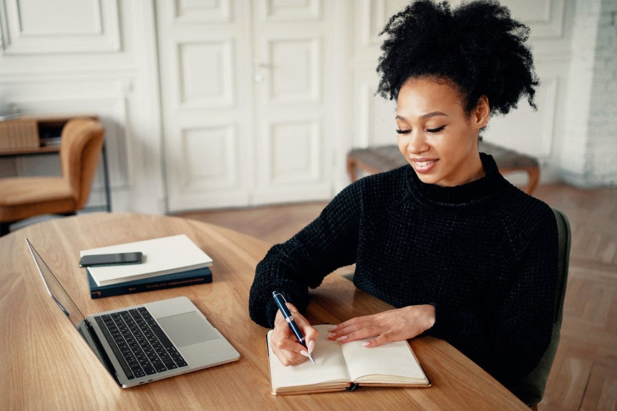 How to make money writing short stories: 11 fun ideas
