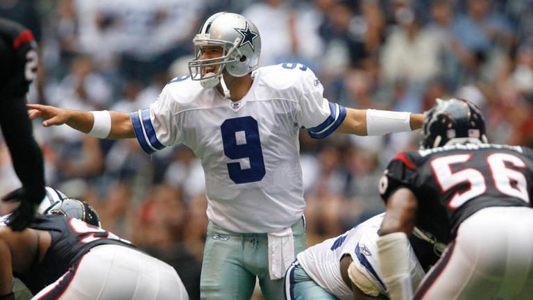 Tony Romo reacts to major CBS Sports announcement