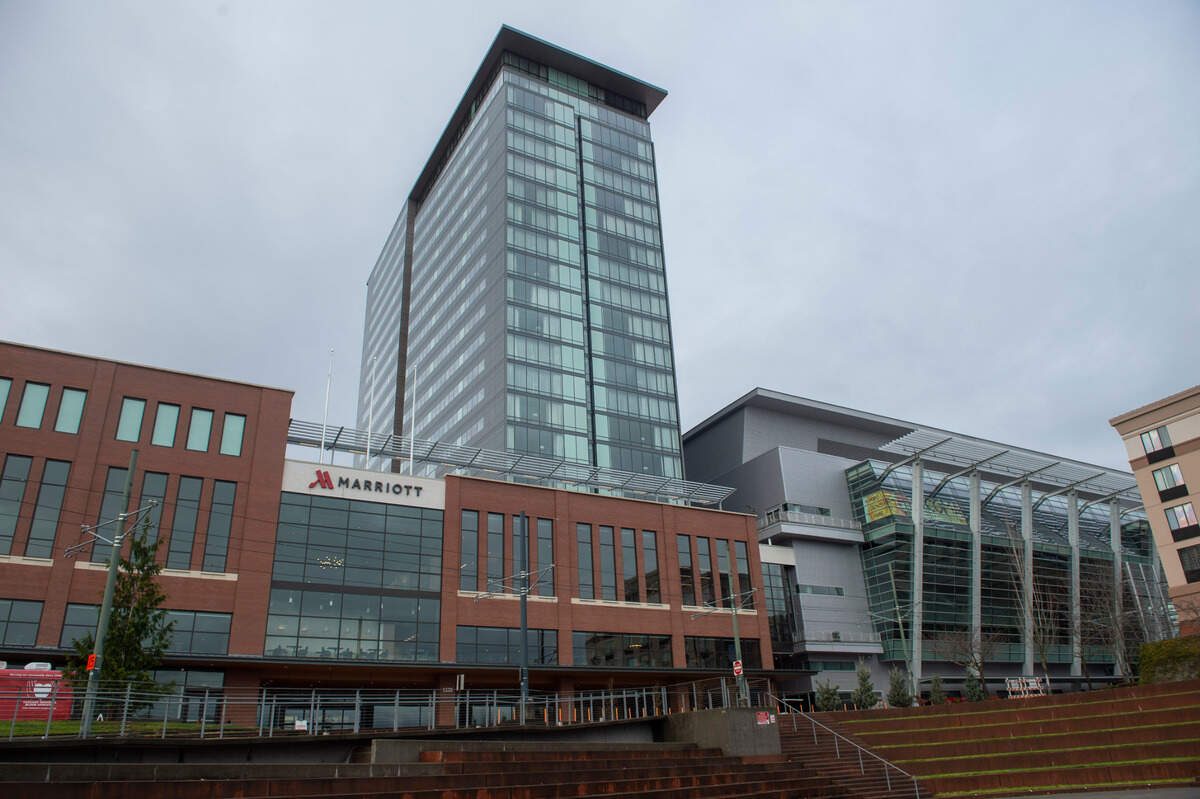 This large hotel in downtown Tacoma has struggled. Can new management ...